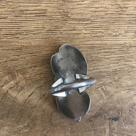 NATIVE AMERICAN • Genuine Turquoise and Sterling Silver Ring • 5.75 - Picture 4 of 6